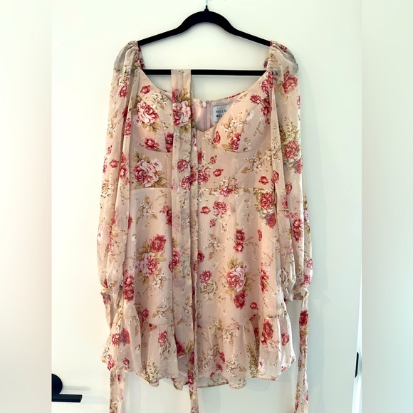 Hello Molly Dress - Picture 1 of 2